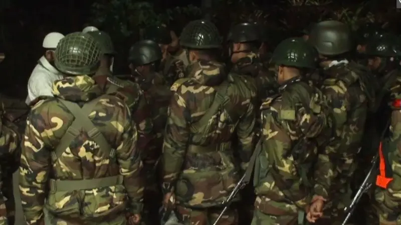 পুলিশ পুরোপুরি ঘুরে দাঁড়াতে না পারায় এক বছরেরও বেশি সময় ধরে মাঠে রয়েছে সেনাবাহিনী (ফাইল ছবি)