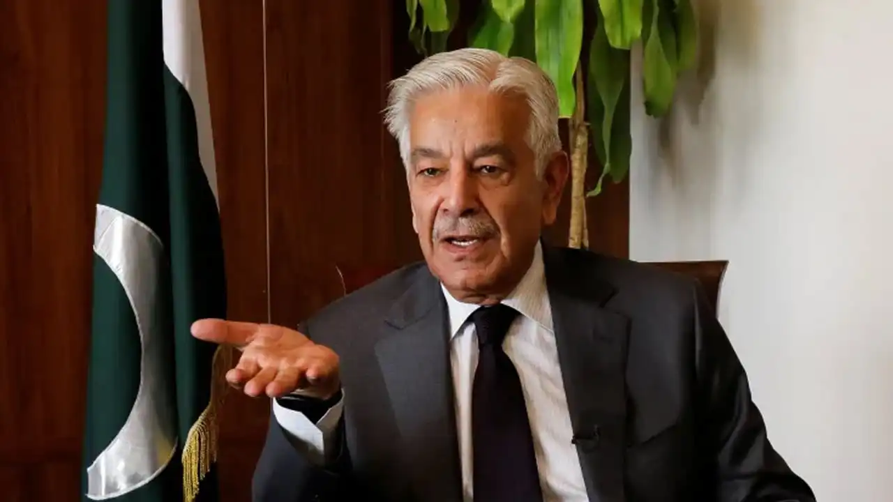 পাকিস্তানের প্রতিরক্ষামন্ত্রী খাজা মুহাম্মদ আসিফ